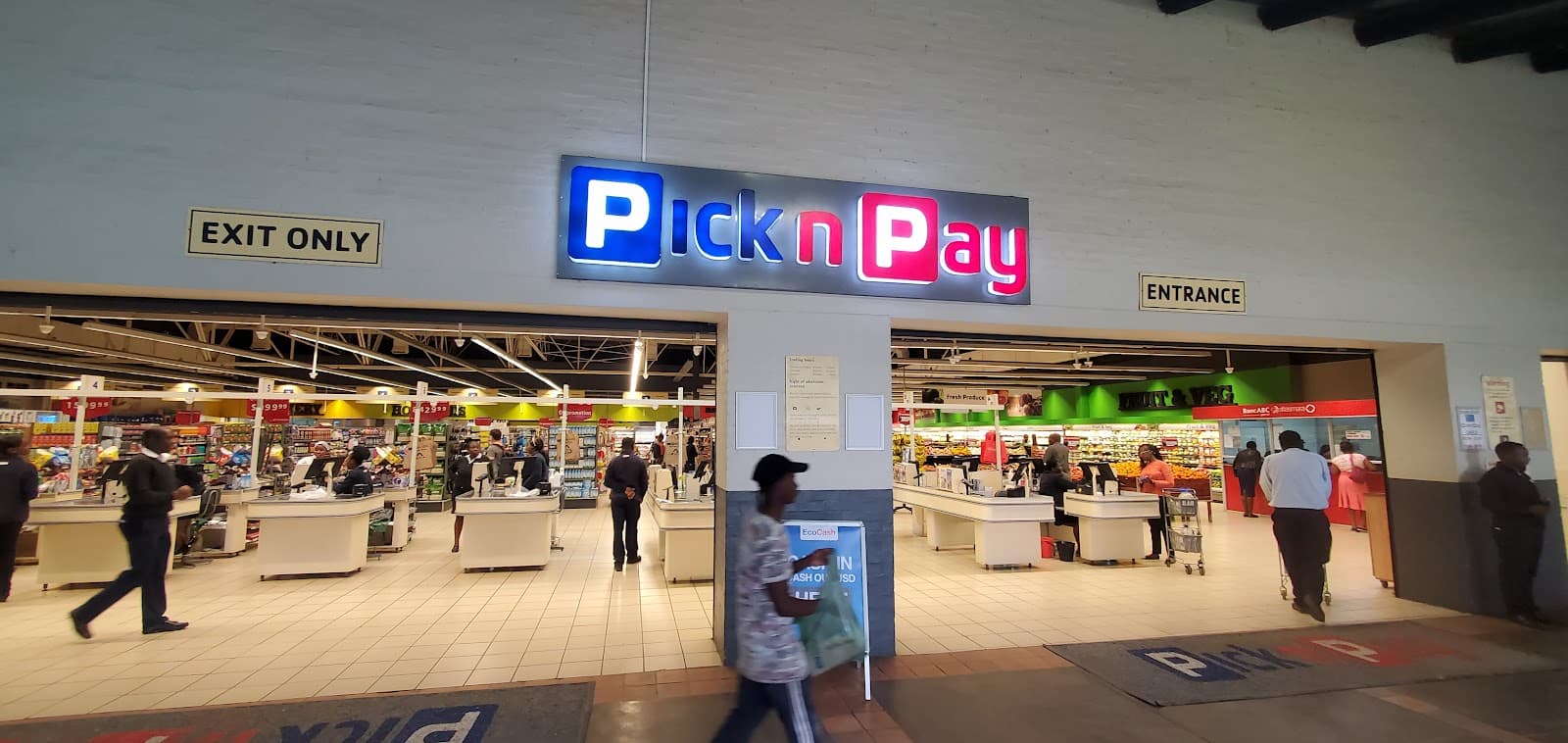 Zonkizizwe Shopping Centre