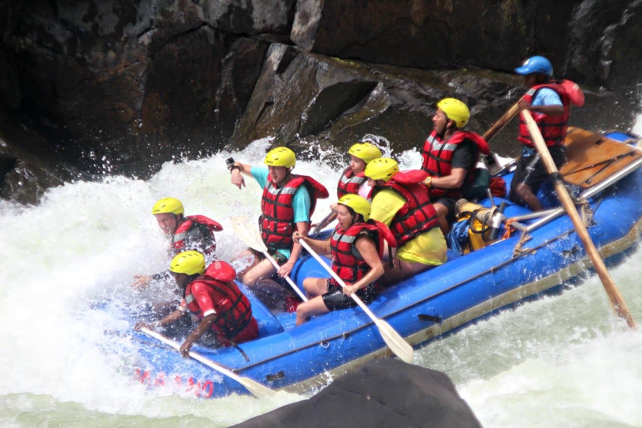 Maano Adventures Victoria Falls